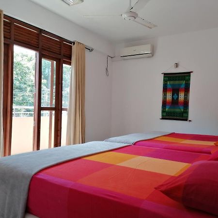 Ocean Breeze Apartment Kolombo Dış mekan fotoğraf