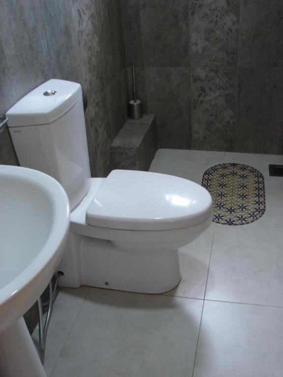 Ocean Breeze Apartment Kolombo Oda fotoğraf