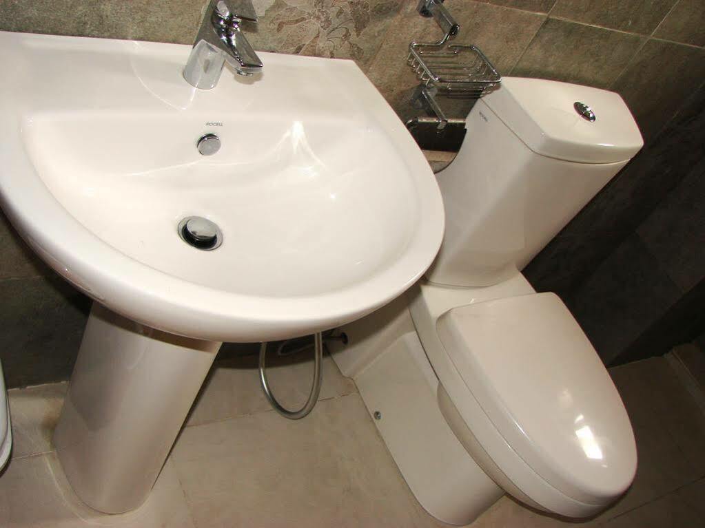 Ocean Breeze Apartment Kolombo Dış mekan fotoğraf