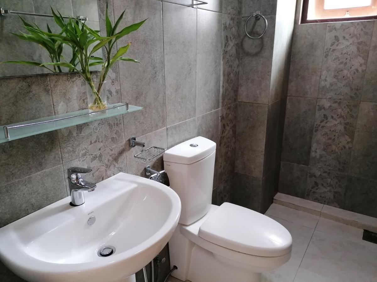 Ocean Breeze Apartment Kolombo Dış mekan fotoğraf